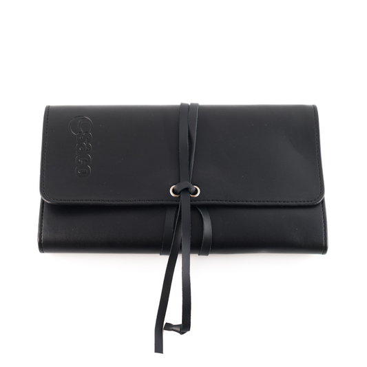 Trousse en cuir à fermeture lacet